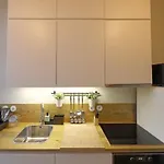 Διαμέρισμα Flh Trendy Flat *